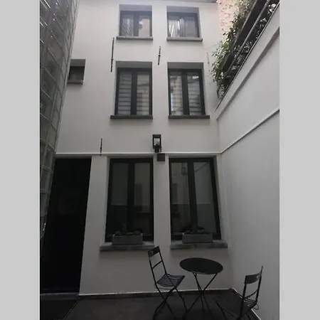 Rustig Gelegen Woning Op Toplocatie In Antwerpen Centrum-2